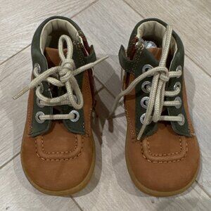 Brand New in Box Kickers Kickiconic Camel Booties - Size 23 /runs one size small